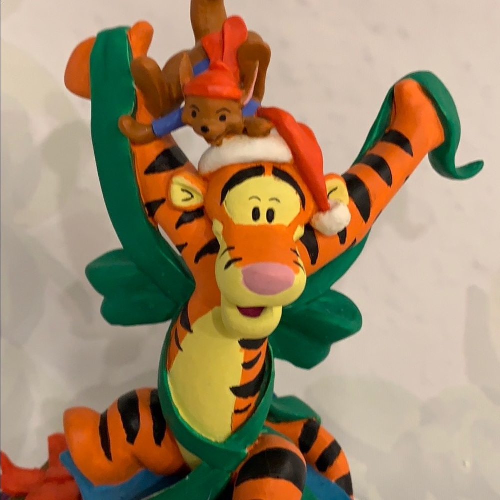 Rare Disney stocking holder: Tigger & Roo - Picture 3 of 7